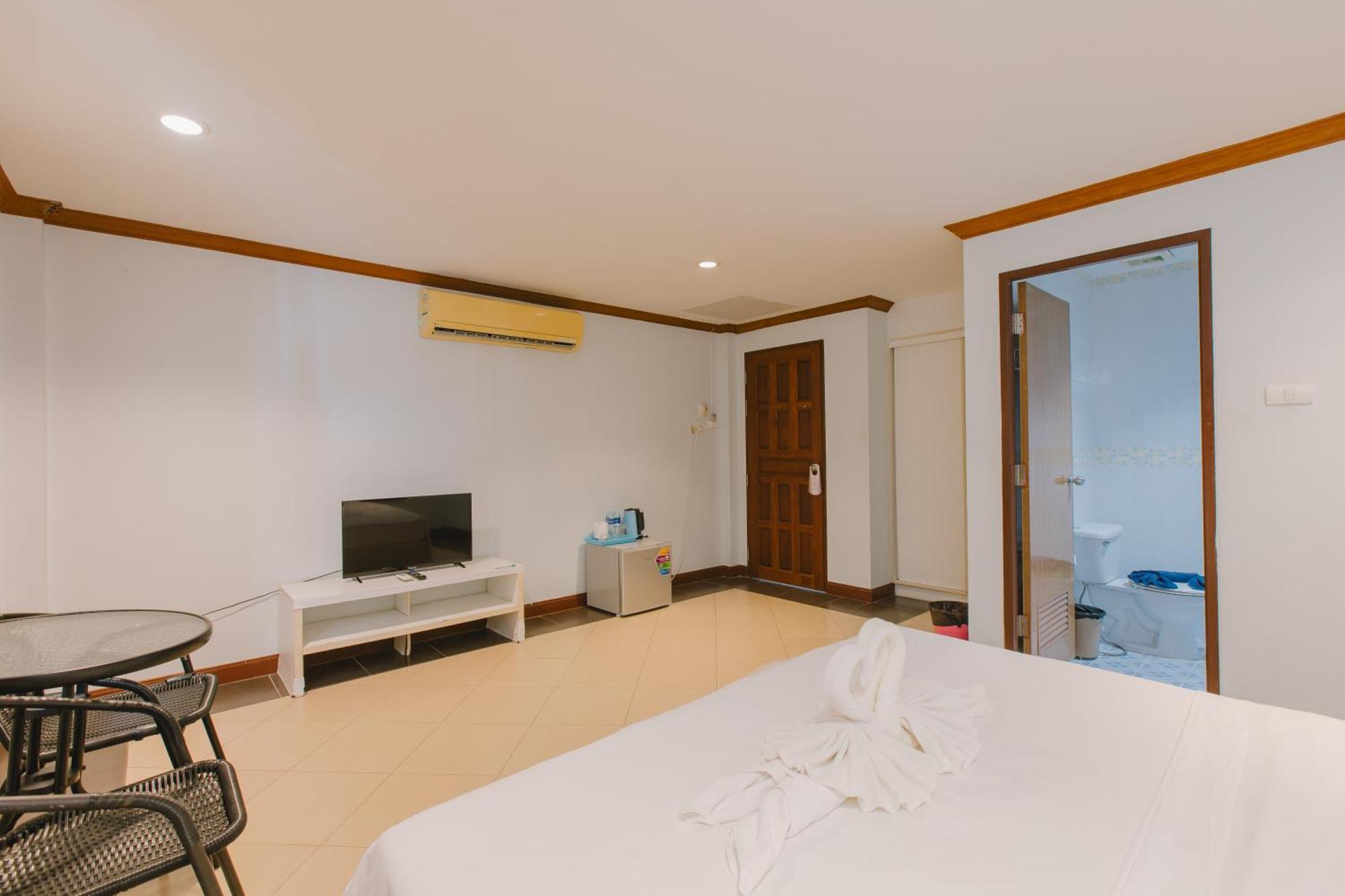 Sunstar Palace Patong Экстерьер фото